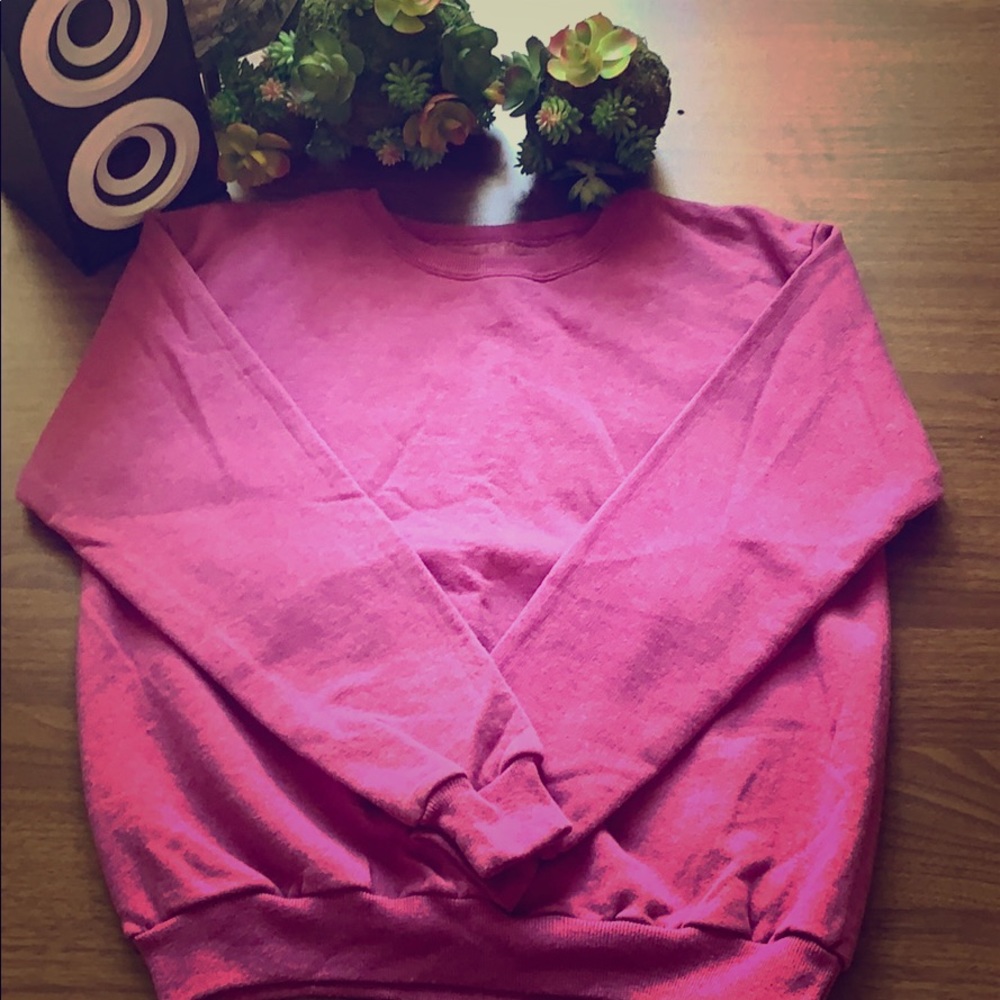 Purple sweatshirt with comfy fit